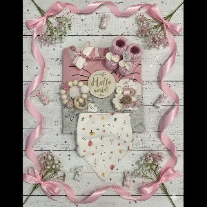 Maminobaby.nl baby geschenkset meisjes | Gehaakte Babyslofjes | Handgemaakte speenkoord | Handgemaakte haarclip | Deken | Slabbetje | Monddoek | Bijtring | Kraamcadeau | Babyshower | Baby cadeau