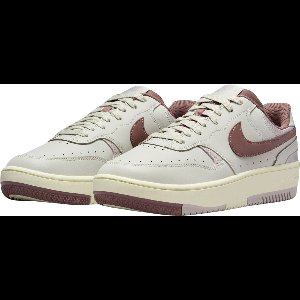 Nike Gamma Force Sneakers Dames