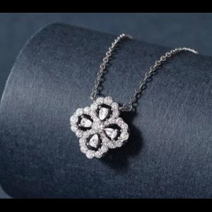 Selevie Zilveren Ketting Klavertje van Moissanite - C&A Clover necklace