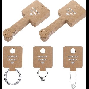 Allecto Plus - Zelfklevende displaykaarten voor sieraden - 100 stuks - Kraftpapier - Oorbellen en Halskettingen - 10 x 4 cm - Armbanden en Halskettingen - Sieraden Display - 2 zoekwoorden: displaykaarten, sieraden - 80 karakters