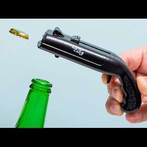 Bierdop opener en Schieter - Bottle Cap Gun