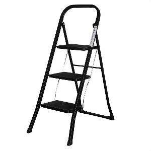 IVOL Huishoudtrap 3 treden - Keukentrap Inklapbaar - Zwart - Antislip - Max. hoogte 70.5 cm