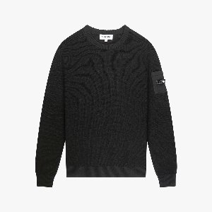Peak knitted sweater
