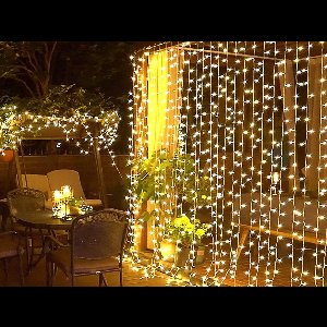 Led gordijn - kerstverlichting - Kerstversiering - Kerstgordijn - voor binnen en buiten - decoratie verlichting - feestdagen - feestverlichting - 3 bij 3 meter - warm wit