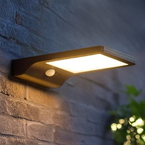 Solar wandlamp buiten 'Slim' - Zwart - Buitenlamp met sensor - Tuinverlichting met sensor - Schijnwerper met bewegingsmelder - Wandlamp op zonne-energie