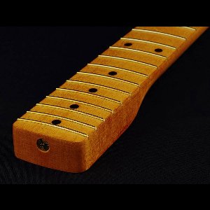 Allparts SMVFC – Stratocaster® hals, esdoorn, 10 radius, aged poly finish