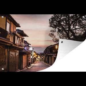 Tuinposter - Tuindoek - Tuinposters buiten - Zonsondergang over de Japanse straten van Gion in Kioto - 120x80 cm - Tuin