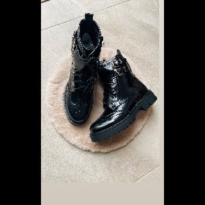 Shoekueen Dames Schoenen Zwart Enkellaarzen Gesp 37