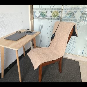 VH Regelbare stoel verwarmer "Vulcano" - Teddy Abrikoos kleur - 40 x 120 cm (100 Watt) - Met LCD controller - 8 warmte standen