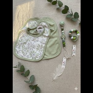 Maminobaby.nl | Baby geschenkset meisje | Bloem | Handmade speenkoord Handgemaakte bijtring | Kraamcadeu | Babyshower