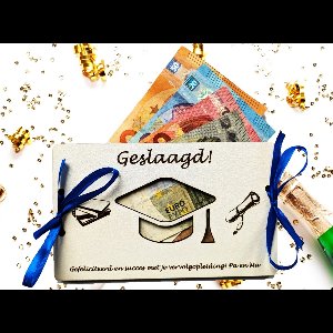 Geld Cadeaukaart Geslaagd - Eigen Tekst - Gepersonaliseerd - 14 varianten - MDF wit 3mm - Geslaagd cadeaus - gepersonaliseerd cadeau - geslaagd cadeau diploma - geslaagd kaart - diploma uitreiking cadeau - oorkonde - geldkaart
