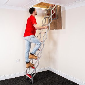 BPS Uittrekbare Zoldertrap – Compact Ontwerp met Rubberen, Antislip Treden – Eenvoudige Doe-Het-Zelf Montage – Aluminium – Vloer tot Plafond 3,66m – Energieklasse A