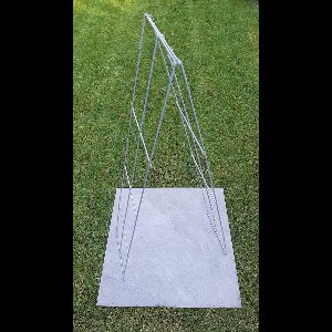 TOMATENSTEUN - Tomatenrek - Plantensteunen - Draadrek -Tuinrek PUNT 976 mm lang zonder pootjes