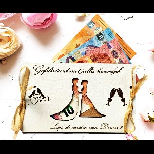 Geld Cadeaukaart Huwelijk V/V - Eigen Tekst - Gepersonaliseerd - 14 Varianten - MDF wit 3mm - Huwelijkscadeau - gepersonaliseerd cadeau - homohuwelijk kaart - Huwelijk cadeau Mrs Mrs - cadeau envelop - bruiloft - huwelijk jubileum kaart - trouwerij
