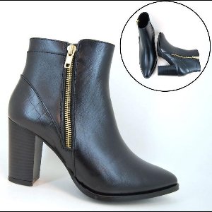 Stravers – Korte Laarsjes met Hak Maat 43 Spitse Neus Zwart Grote Maten Enkellaarzen