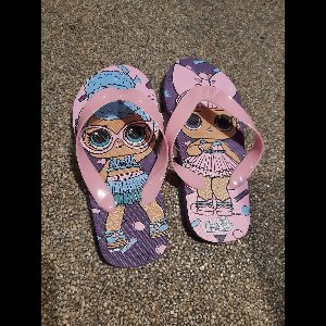 LOL! surprise teenslippers maat 28
