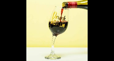 Drunk Again scheef wijnglas