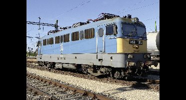 Piko H0 51432 H0 elektrische locomotief BR V 43 van de MAV