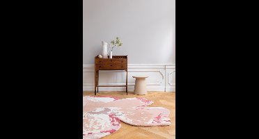 Ted Baker - Shaped Magnolia Light Pink 162302 - 150x150 cm Vloerkleed