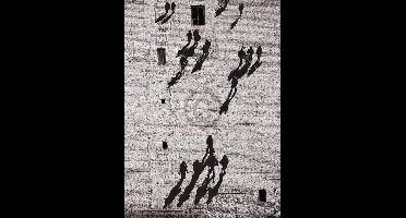 Kunstdruk Edition Street - Walking the Wall 50x70cm