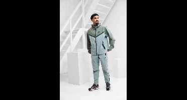 Nike Tech Woven Trainingspak Heren Lichtgroen - Maat M - Kleur: Lichtgroen | Soccerfanshop