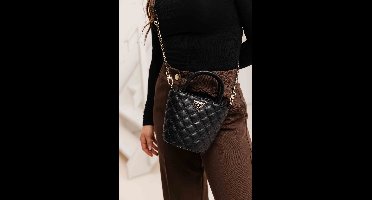 Guess Giully Handtas Dames Zwart - Maat One Size - Kleur: Zwart | Soccerfanshop