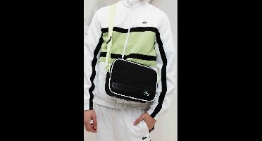Lacoste Reporter Flap Schoudertas Heren Zwart - Maat One Size - Kleur: Zwart | Soccerfanshop