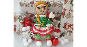 Haakpatroon byClaire Kerstmeisje Lisanne