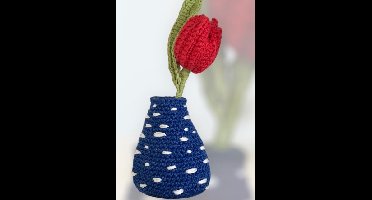 Haakpakket byClaire Delfts blauw vaasje met geribbelde tulp