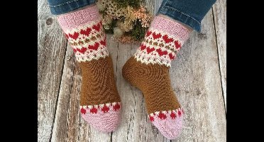 Durable haakpakket Love in stitches soqs - De sokken voor Valentijnsdag gebreid met Durable Soqs