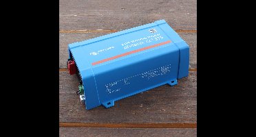 Phoenix 12/375 Omvormer - IEC contactdoos