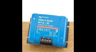 Orion-Tr Smart 24/12-30A (360W) Geïsoleerd