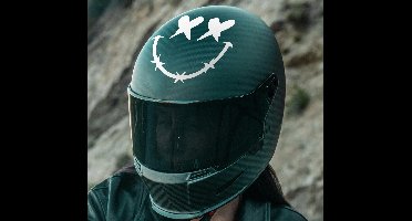Helm stickers glimlach prikkeldraad