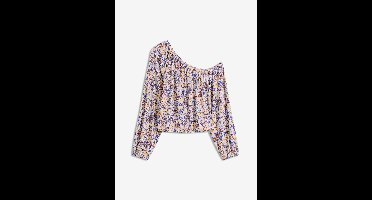 One shoulder shirt