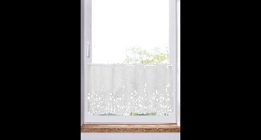 Valletje met bloemenborduursel