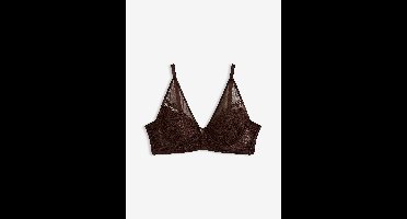Voorgevormde bh met sierlijk kant