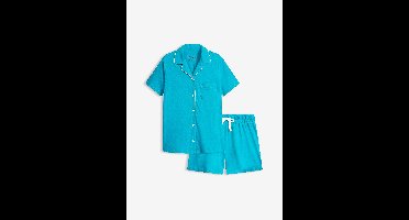 Shortama met knoopsluiting