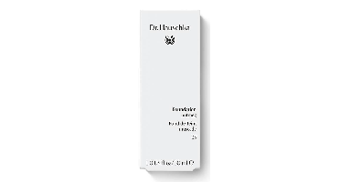 Dr. Hauschka Foundation Nutmeg 05