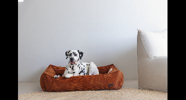 Designed by Lotte hondenmand Ribbed Terra 80 x 70 cm