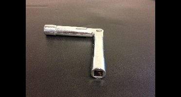 Paalsleutel driehoek/vierkantsleutel 8mm