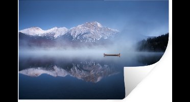 Muurstickers - Sticker Folie - Pyramid Lake in het Nationaal park Jasper in Canada - 30x20 cm - Plakfolie - Muurstickers Kinderkamer - Zelfklevend Behang - Zelfklevend behangpapier - Stickerfolie