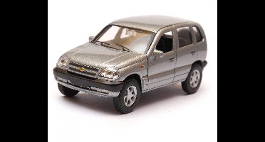 Welly Chevrolet Niva Modelauto 1:34 Metaal Zilver