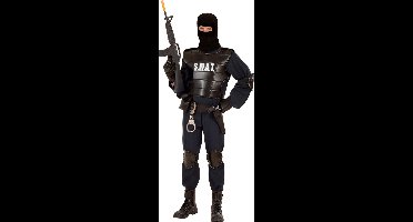 Stoere S.W.A.T. officier pakken