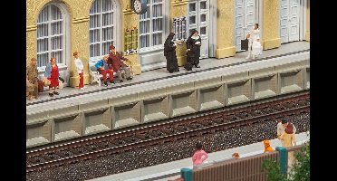 Faller - Modern perron voor C-spoor