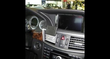 Brodit center mount v. MB E-Class Sedan 09-
