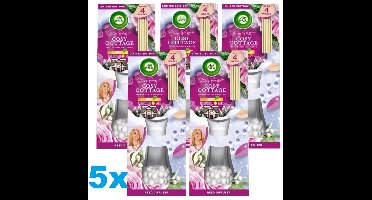 Air Wick Essentials Geurstokjes - Cosy Cottage met Rozen & Kerstboom - 5 x 25 ml - 5 Stuks