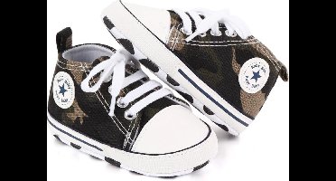 Soldaat/ camouflage gympen met ‘baby ster’ logo | schoenen | baby jongens meisjes | antislip zachte zool | 0 tot 6 maanden | maat 18