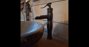 Waskom kraan Waterval