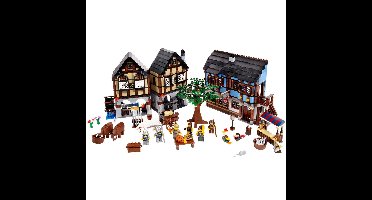 LEGO Castle Middeleeuwse Dorpsmarkt - 10193