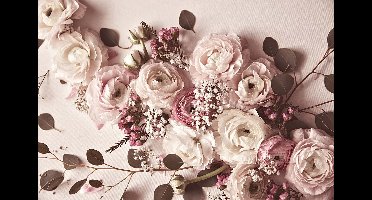 Fotobehang FlatLayFlower DD119881 A.S. Création ARTist Roze Wit Vlies 270 x 400 cm (4 delen) 3D Fotobehang op maat